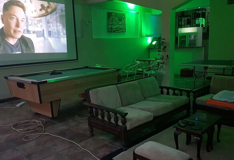 酒店 Gardens Lodge