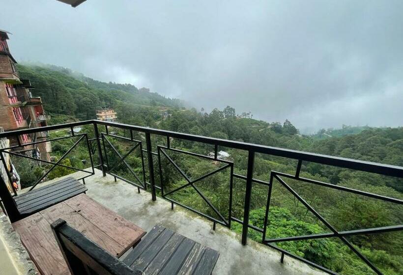 هتل Nagarkot Holiday Inn
