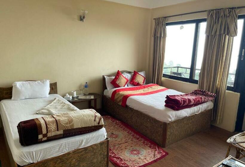 هتل Nagarkot Holiday Inn