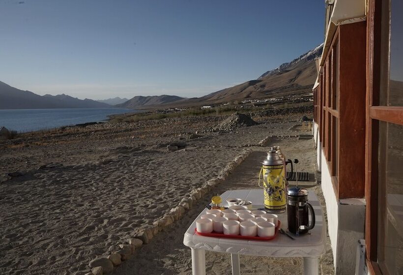 فندق Pangong Holiday Cottages