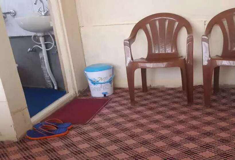 فندق Pangong Holiday Cottages