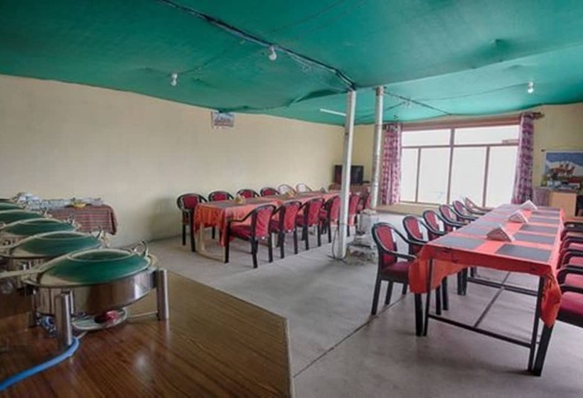 فندق Pangong Holiday Cottages