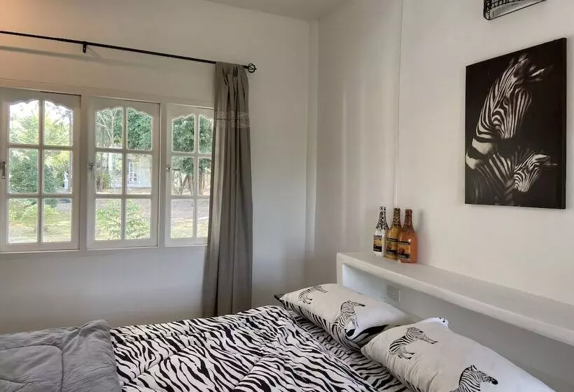 Hotelli Paramer Resort Suanphung