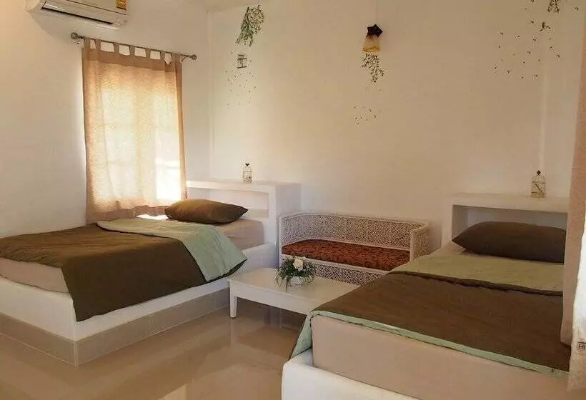 Hotelli Paramer Resort Suanphung