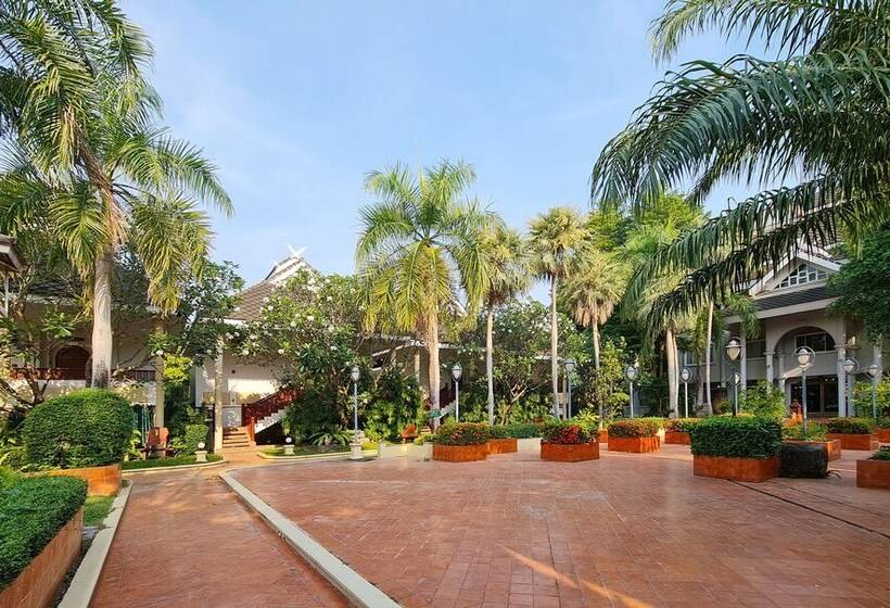 هتل Phu Pha Phung Resort