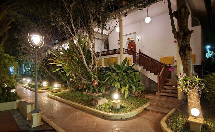 هتل Phu Pha Phung Resort