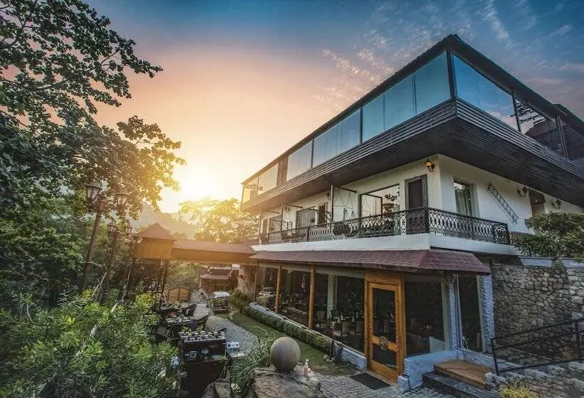 Hotelli Shaantam Resorts & Spa