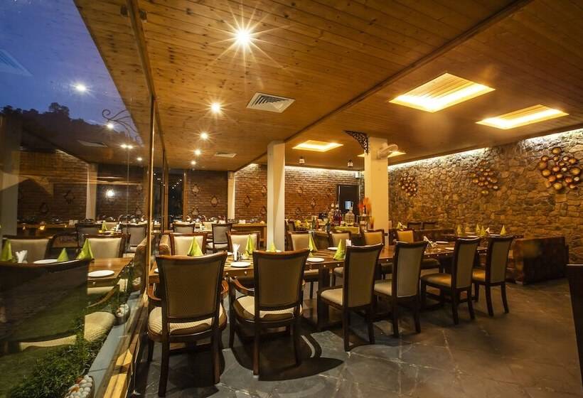 בית מלון כפרי Shaantam Resorts & Spa