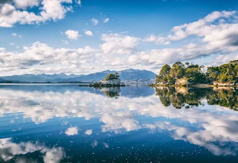 Hotelli Southwest Wilderness Camp   Tasmania