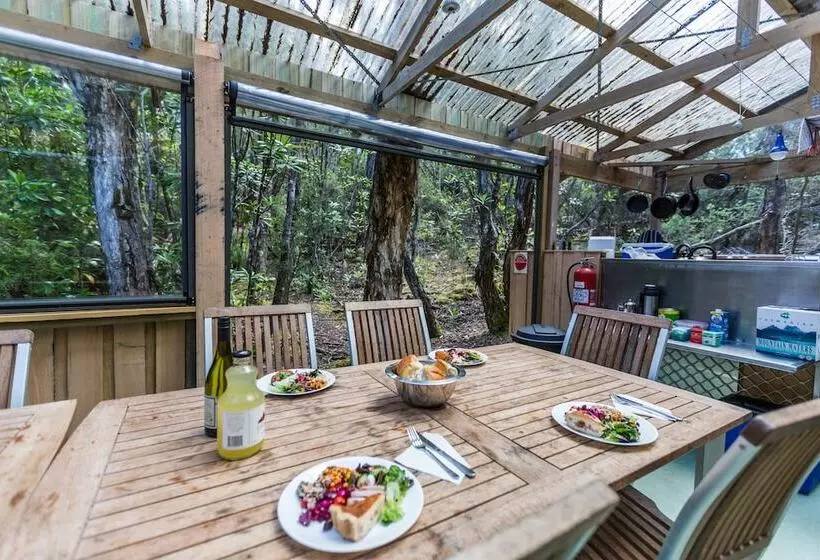 Hotelli Southwest Wilderness Camp   Tasmania