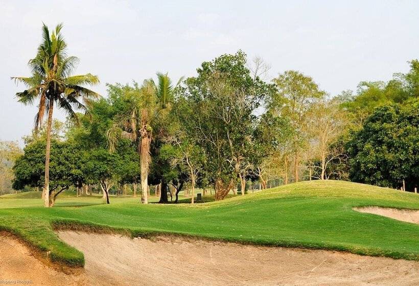 בית מלון כפרי The Royal Chiang Mai Golf Resort