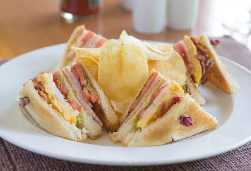 Hotelli The Royal Chiang Mai Golf Resort