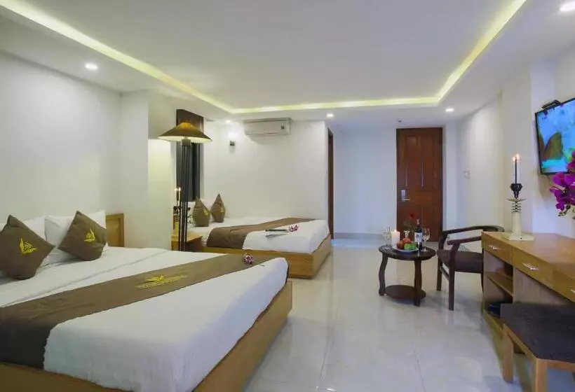 Trang Ngan Hotel By Thg