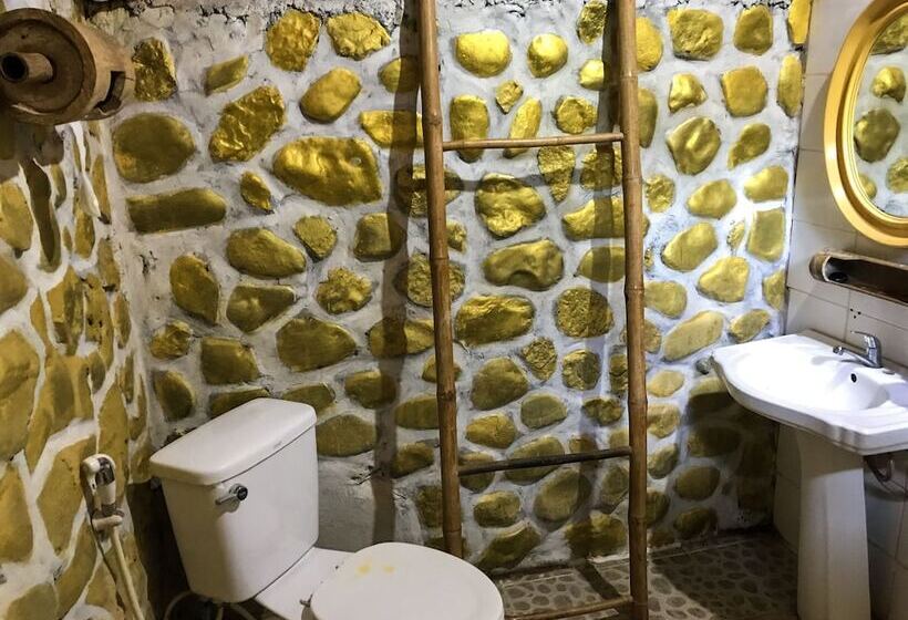 Отель Vanvisa At The Falls