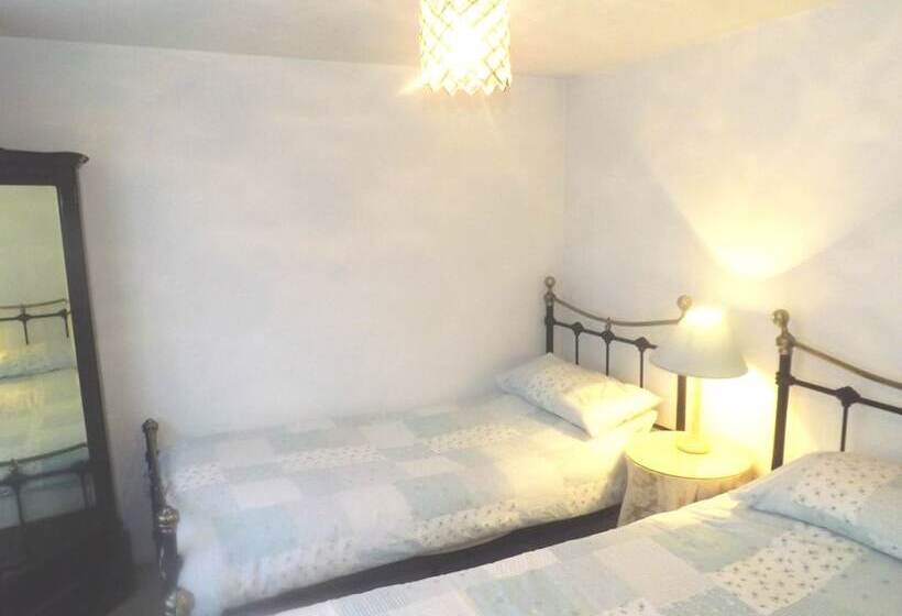 Kingsmills Cottages Moneymore