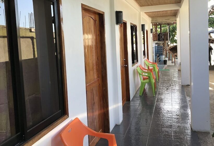 Neptune Diving Resort Moalboal