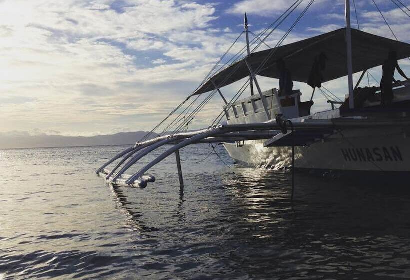 Neptune Diving Resort Moalboal