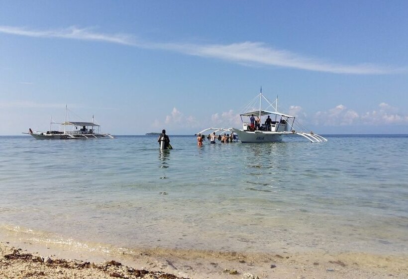 Neptune Diving Resort Moalboal