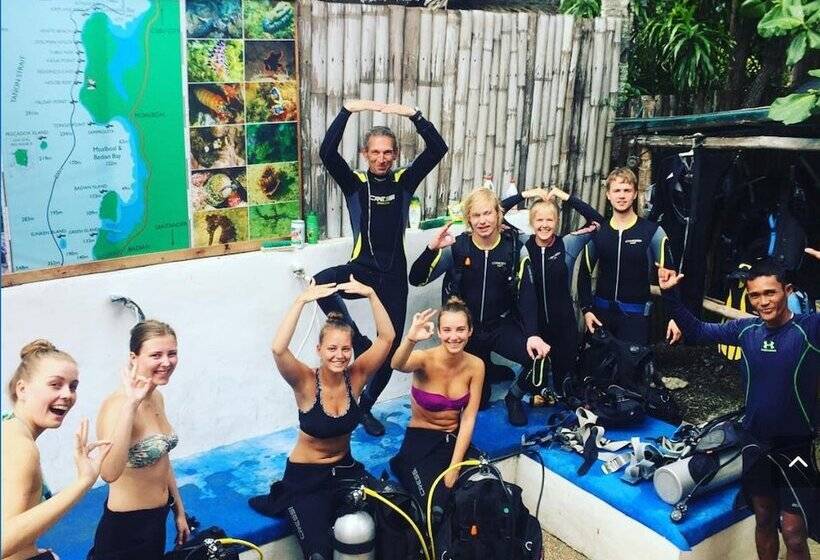 Neptune Diving Resort Moalboal