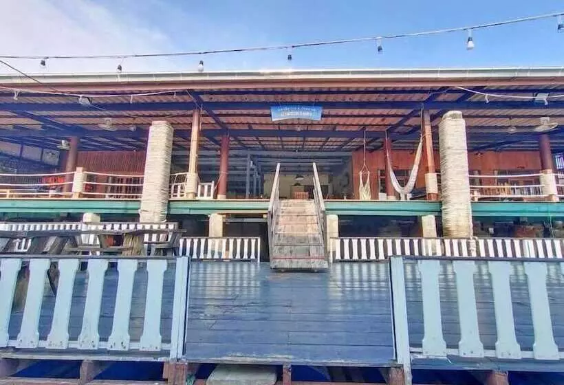 ペンション Baanchansamut Homestay