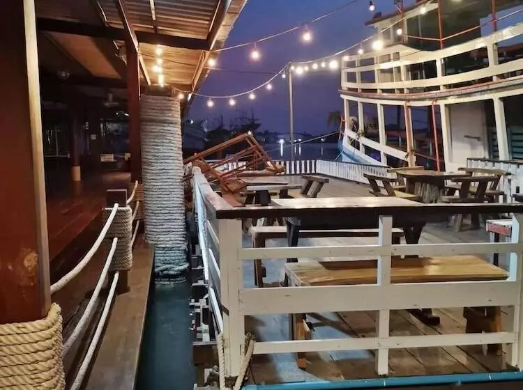 ペンション Baanchansamut Homestay