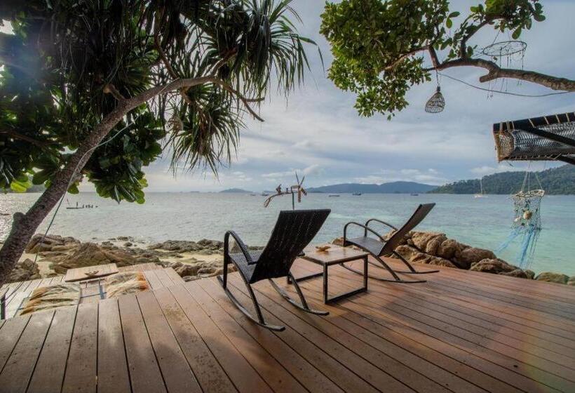 پانسیون Decho Beach Resort