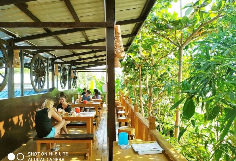 پانسیون Dream House Guest House & Restaurant