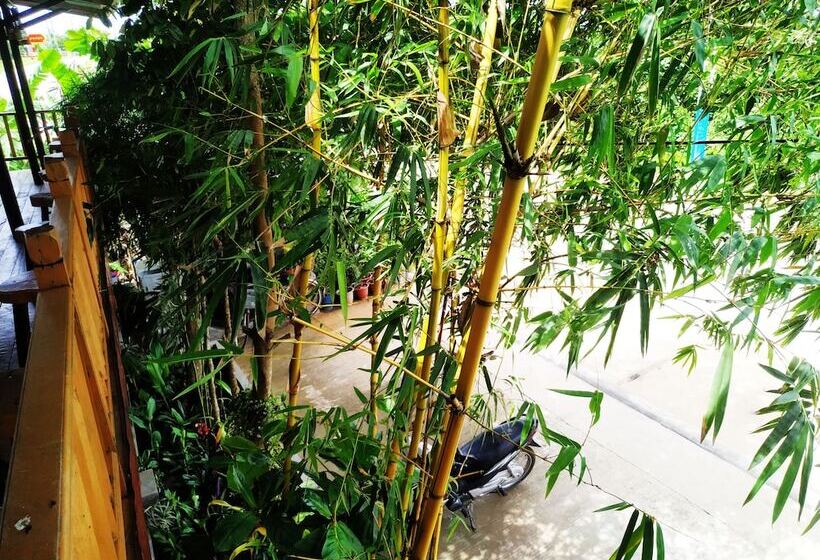 پانسیون Dream House Guest House & Restaurant