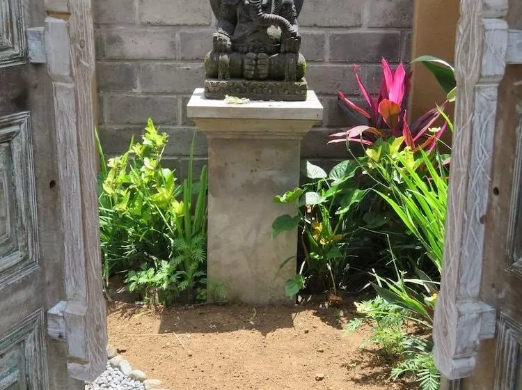 ペンション Rumah Dusun