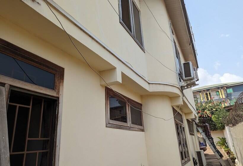 펜션 The Golden Apple Guest House