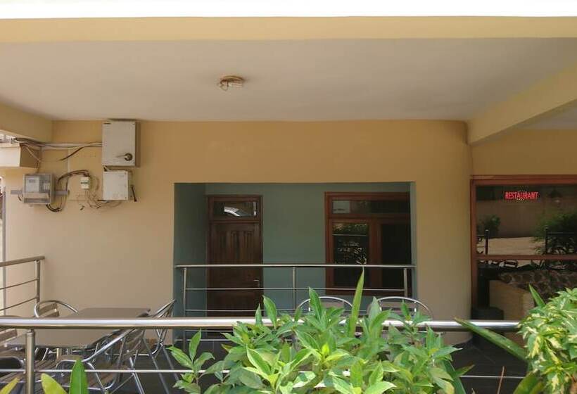 Pansiyon The Golden Apple Guest House