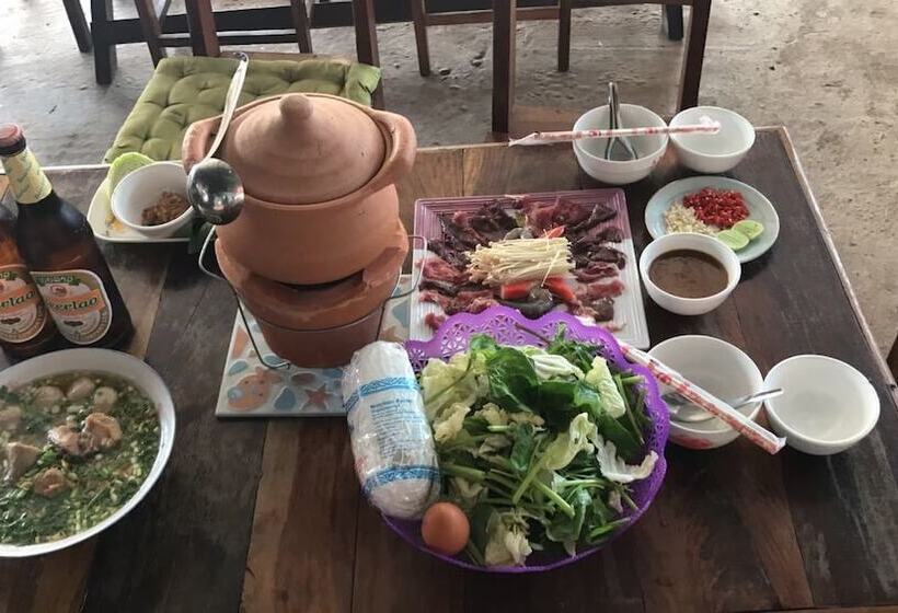 Soutchai Pakse Backpacker Hostel