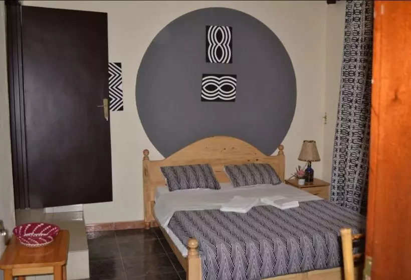 تختخواب و صبحانه Tea House Kigali