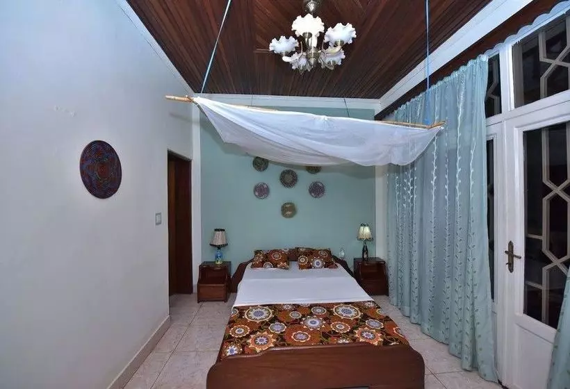 تختخواب و صبحانه Tea House Kigali