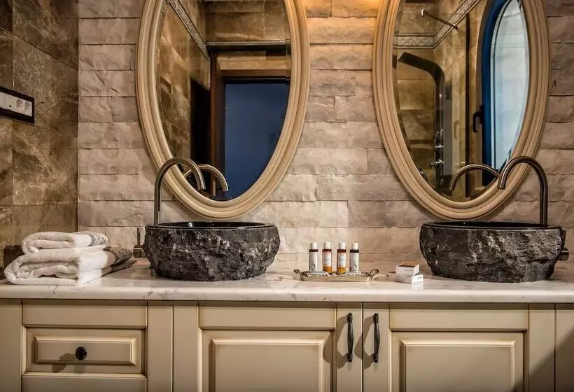 Villa Santorini, Wine Dark Sea Villas