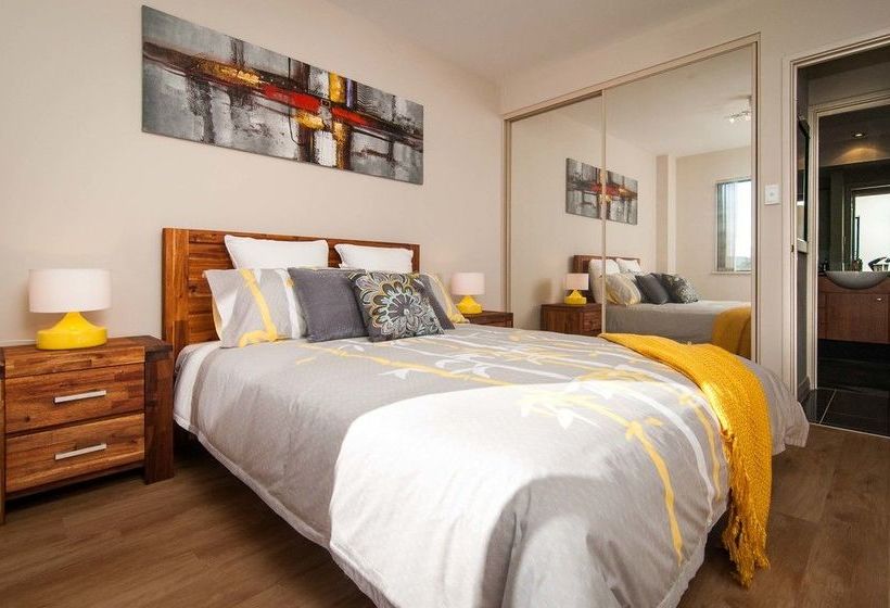 West Perth Luxury Apartment
