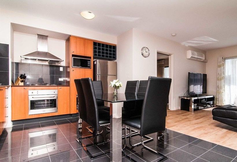 West Perth Luxury Apartment
