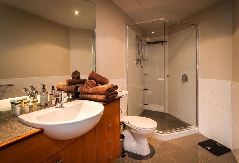 West Perth Luxury Apartment