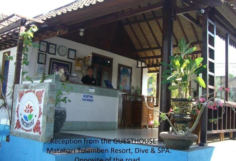 Bed and Breakfast Matahari Tulamben Guesthouse