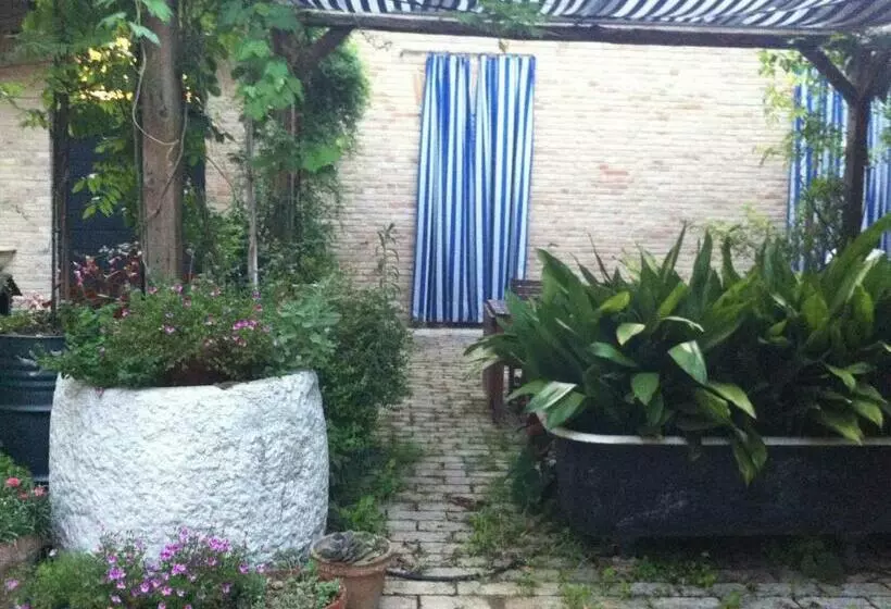 تختخواب و صبحانه Palazzo Romani Adami