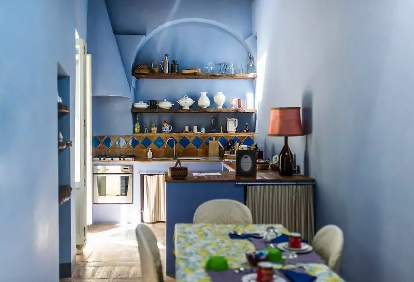 تختخواب و صبحانه Palazzo Romani Adami