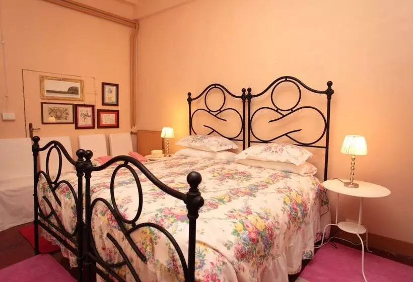 تختخواب و صبحانه Palazzo Romani Adami