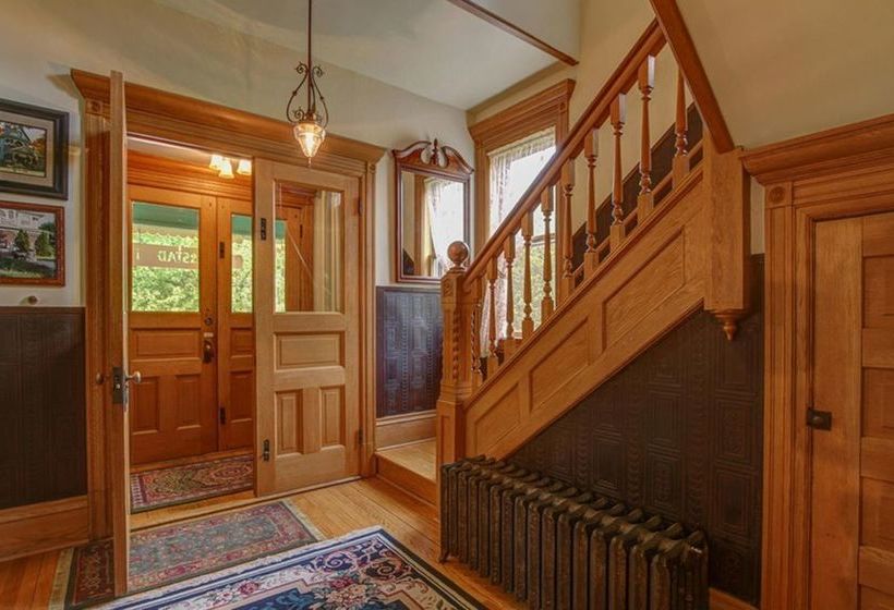 Habberstad House Bed And Breakfast