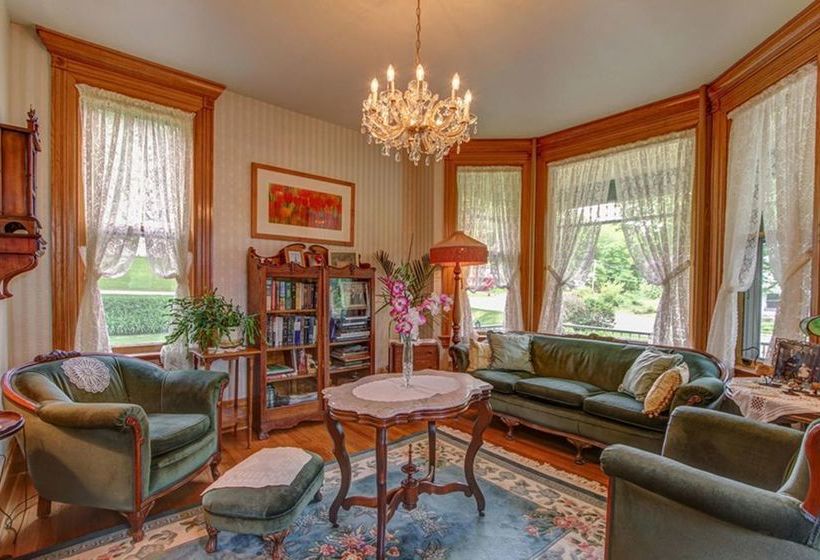 Habberstad House Bed And Breakfast