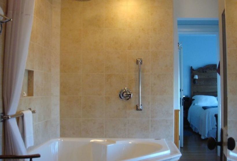 Habberstad House Bed And Breakfast