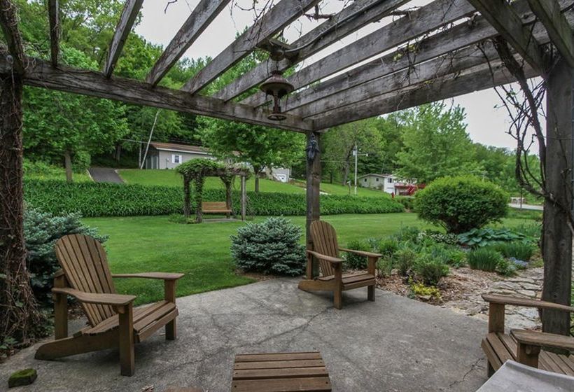 Habberstad House Bed And Breakfast