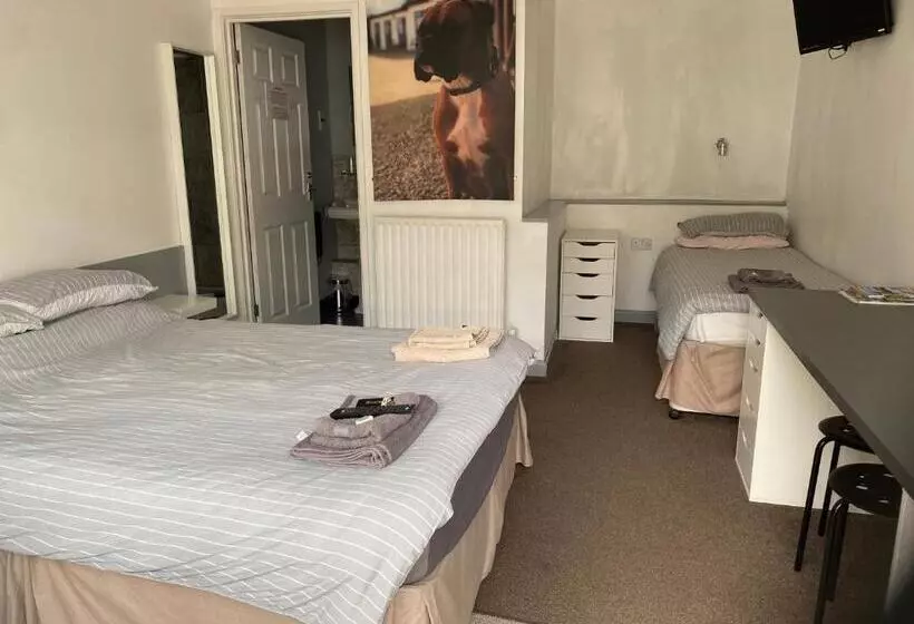簡易ホテル Old Stagecoach Stables Rooms Only