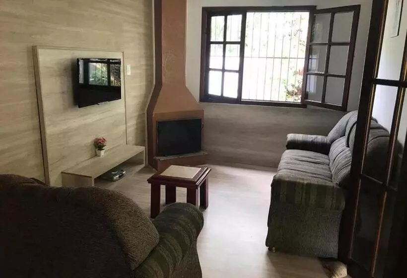 Hotelli Aconchegos Ile De France