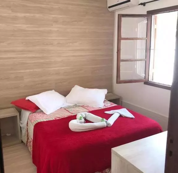 Hotelli Aconchegos Ile De France