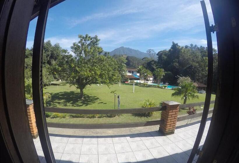 ホテル Aconchegos Ile De France